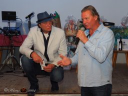 Künstler helfen Kinder - Mit Musik zur Menschlichkeit